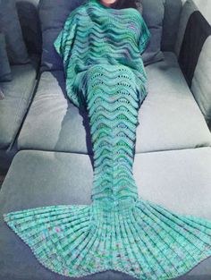 Mermaid Tail Blanket - Green.jpg